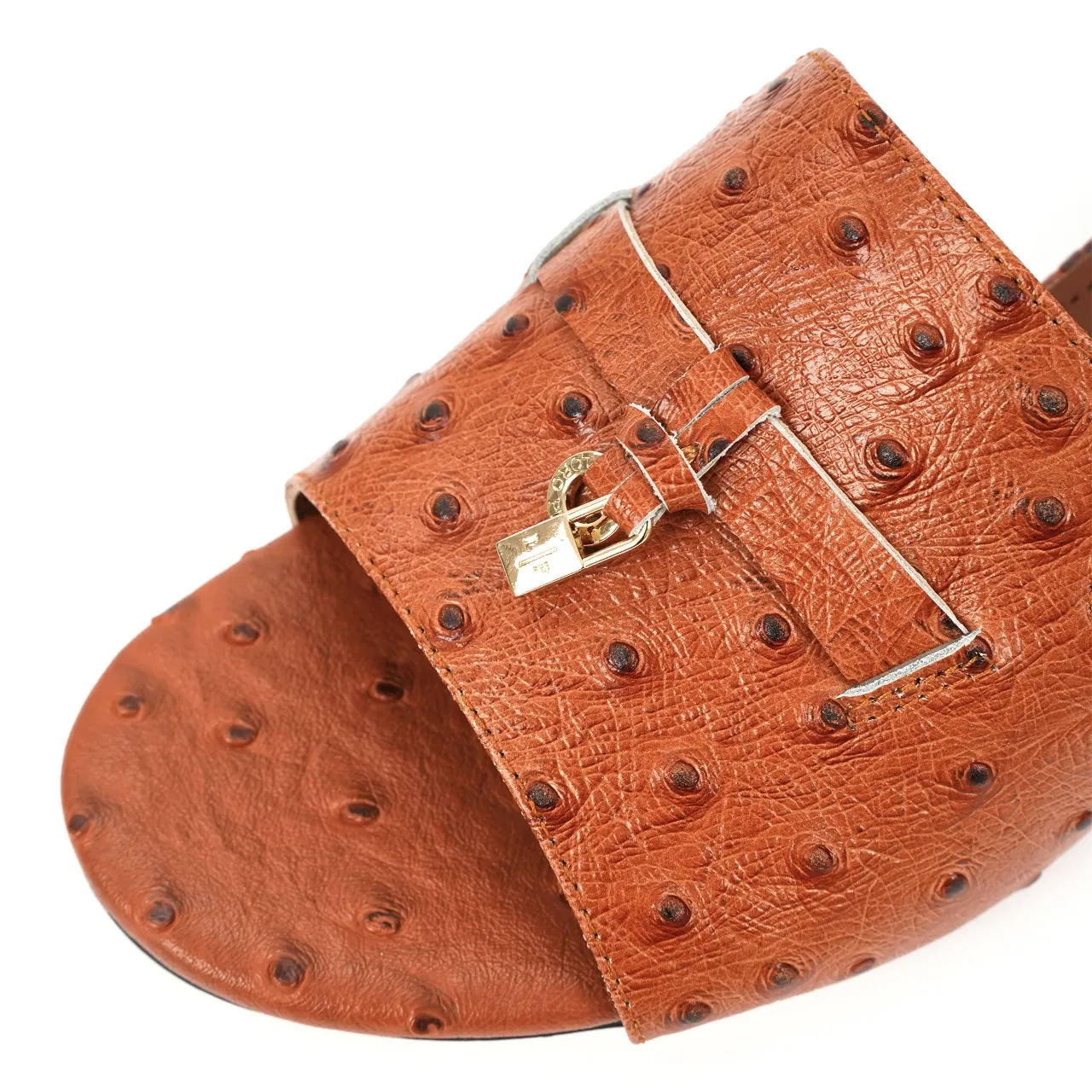 👟👟Ex-factory price 440👟👟 Genuine leather sole +30 suede sheepskin slippers with a strap decorated with Loro Piana My Charms charms and decorated with tone-on-tone stitching. Sophisticated and feminine, it pairs well with both city and resort looks. For those looking for an elegant upgrade, the summer glamor slipper is known for its slim open-back silhouette. size: 35-44 (custom-made sizes 43 and 44 are non-returnable) Upper: imported suede sheep leather (sheep), cowhide ostrich pattern, cowhide snake pattern Lining: imported high-grade mixed sheep silk Heel height: 5.5CM